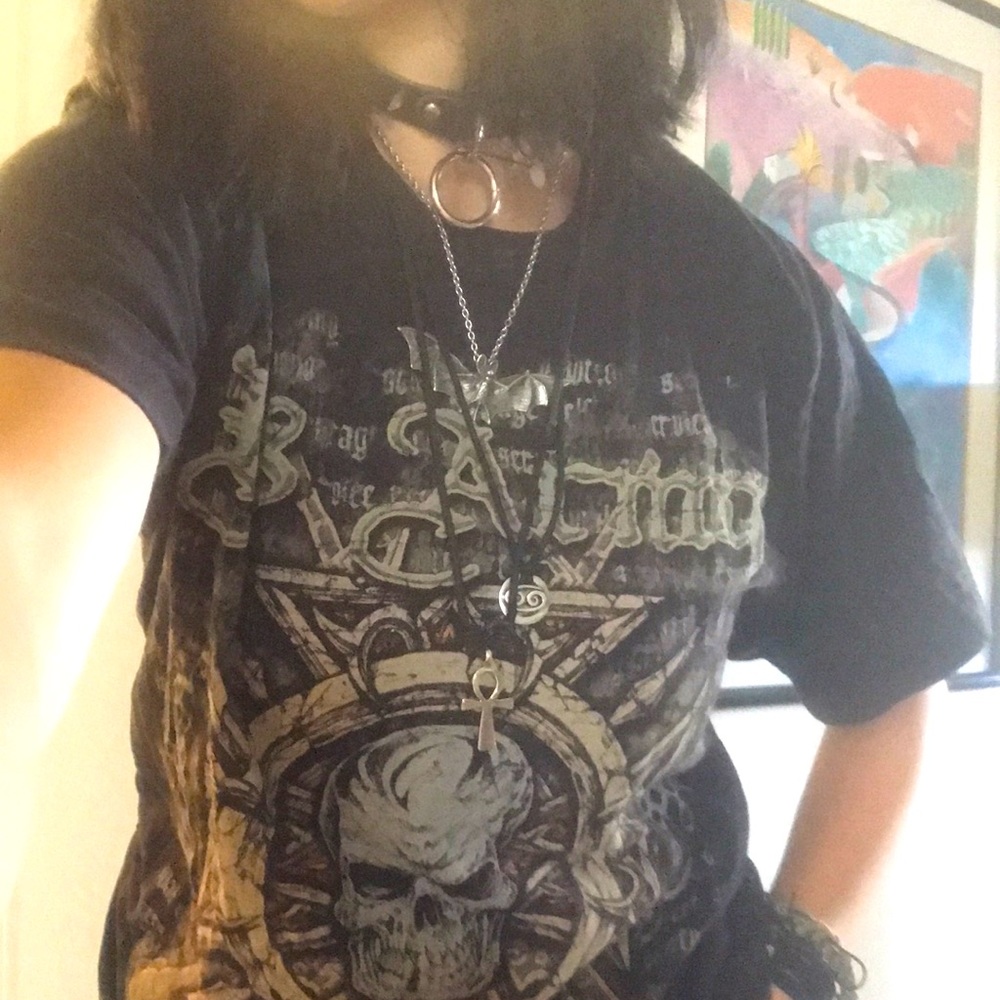 vintage thrifted y2k grunge edgy shirt